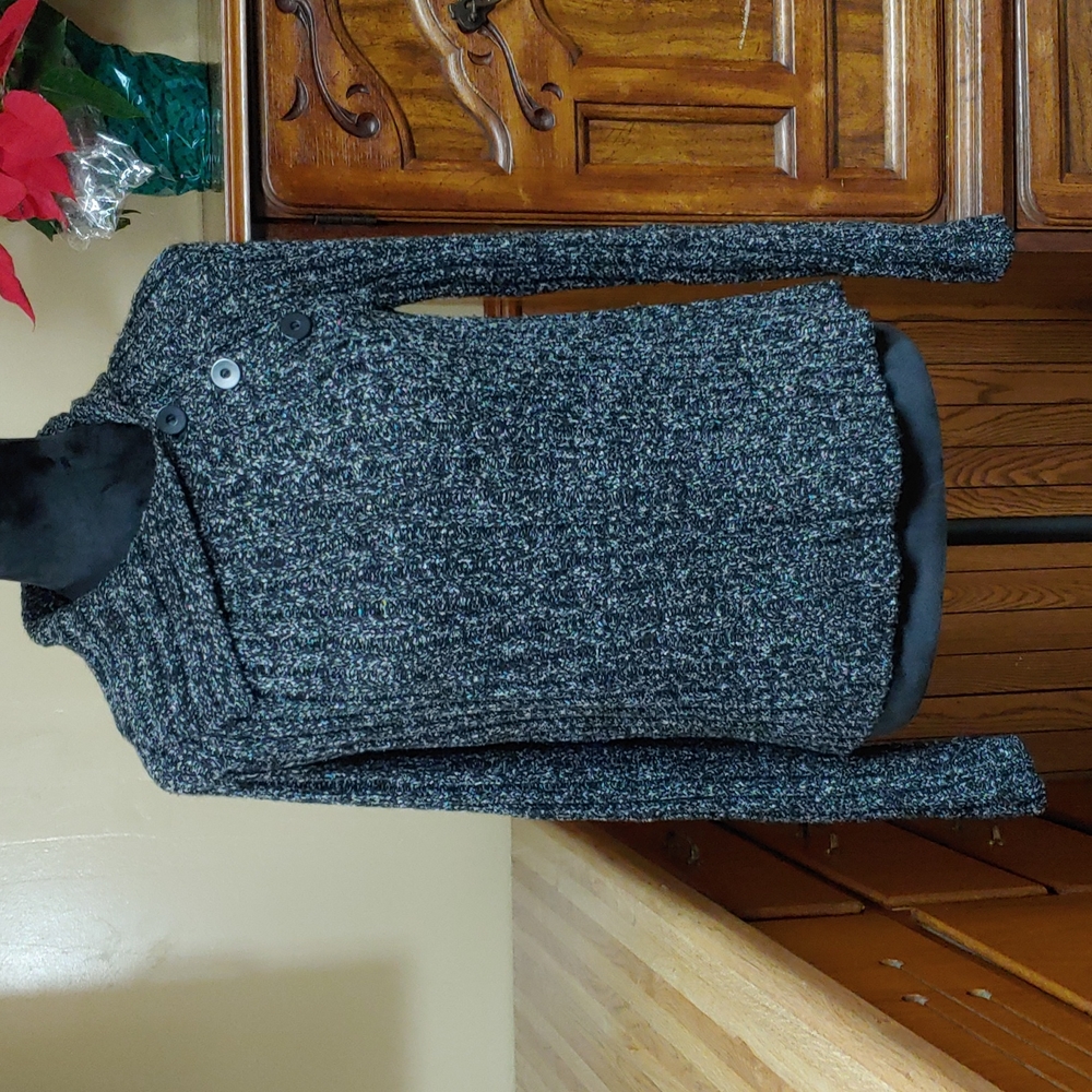Caslon Asymmetrical Button Top Sweater L